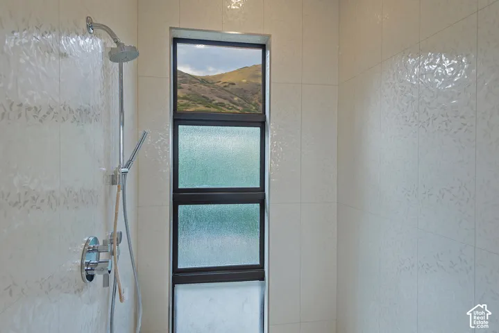 350 E Capitol Oaks Ln, Salt Lake City, Utah 84103