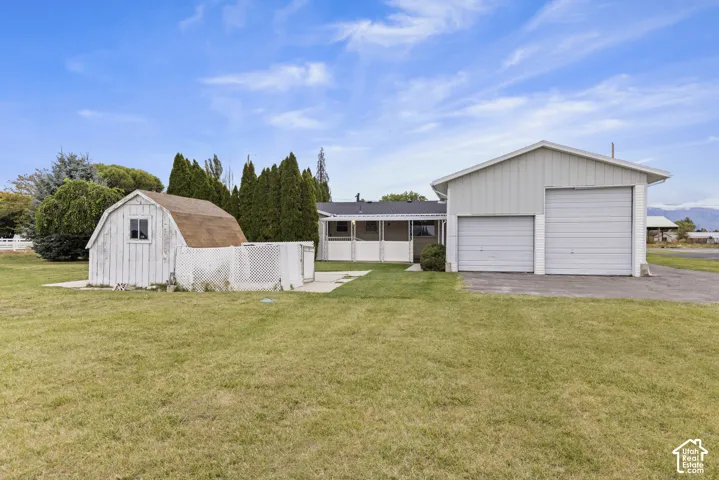 5803 S 6300 W, Hooper, Utah 84315