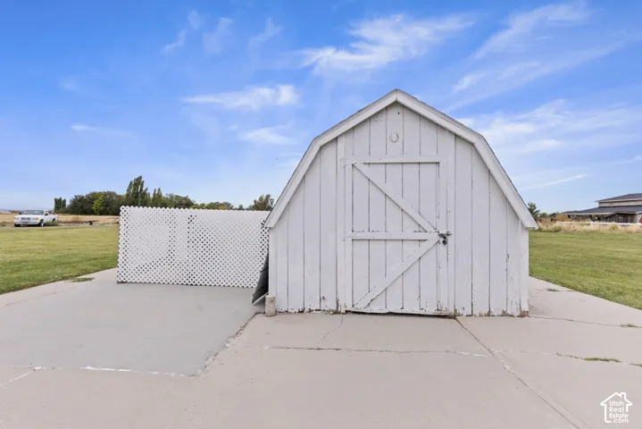 5803 S 6300 W, Hooper, Utah 84315