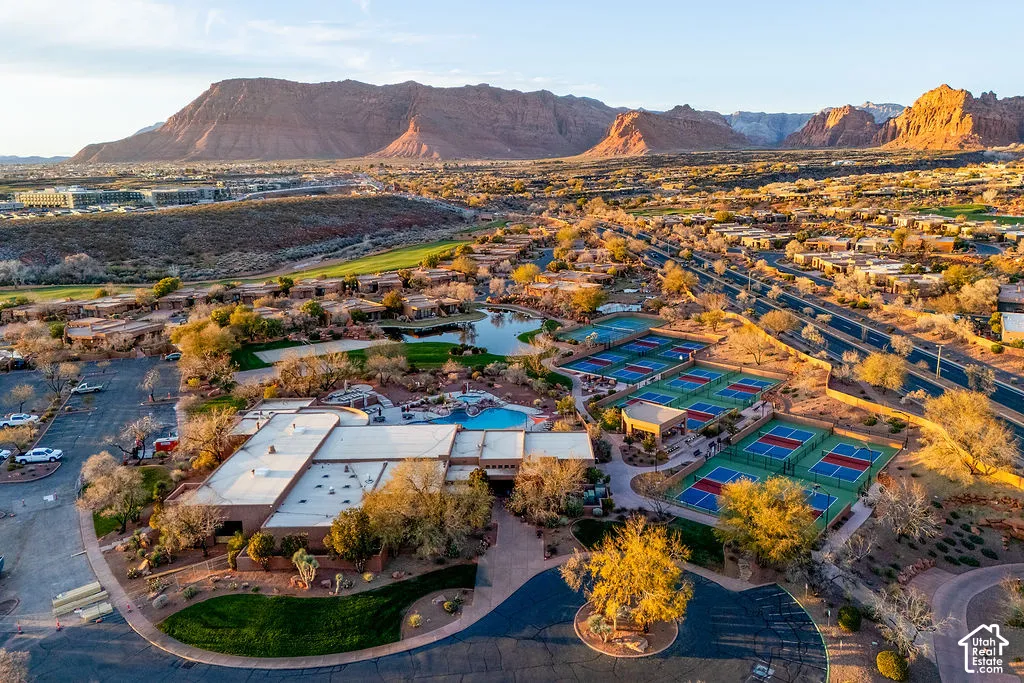 Entrada Fitness/Wellness center, PIckleball, Tennis, Spa, etc