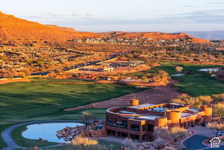 Entrada Clubhouse, Practice area and Hole # 1