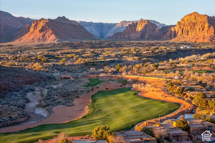 Hole # 9 - Entrada At Snow Canyon