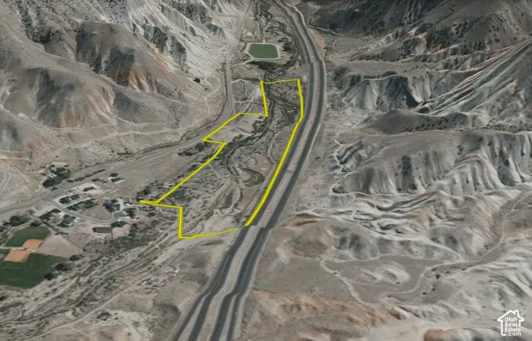 Aerial Map. Outlining the boundaries of the property in relation to surrounding topographical features and infrastructure