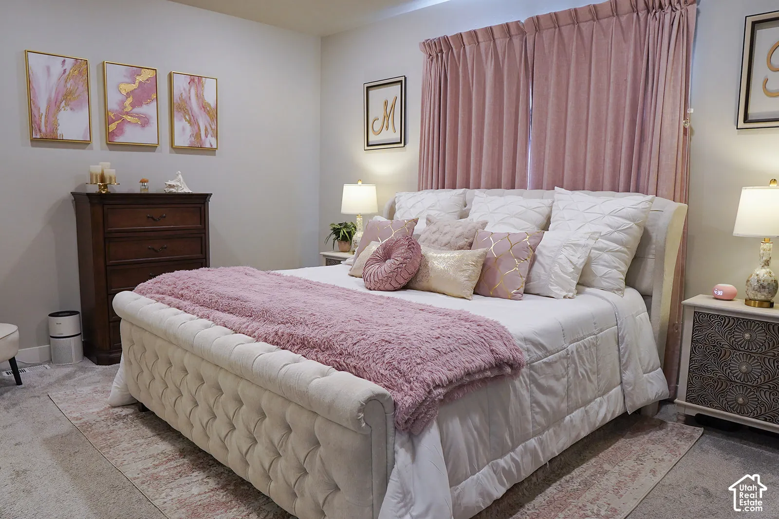Tufted upholstered bed frame