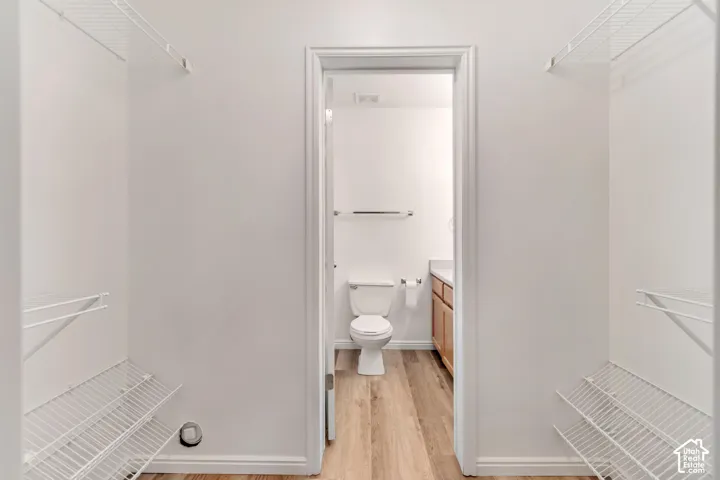 Main level ensuite