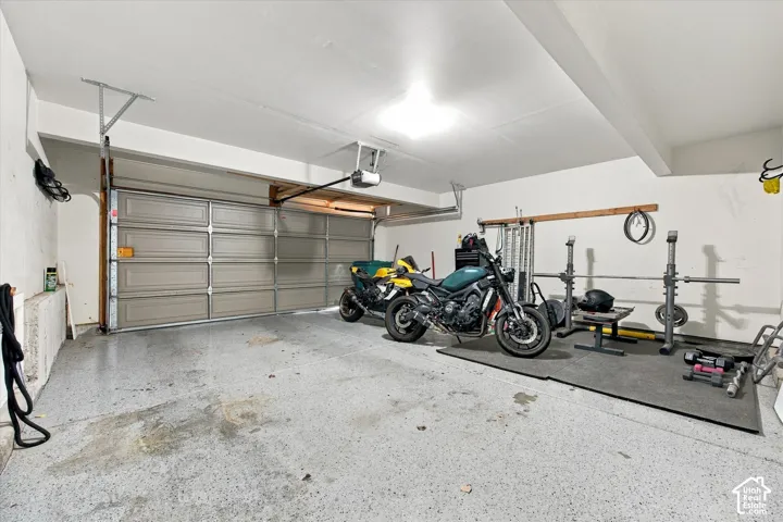 2 Car Garage!