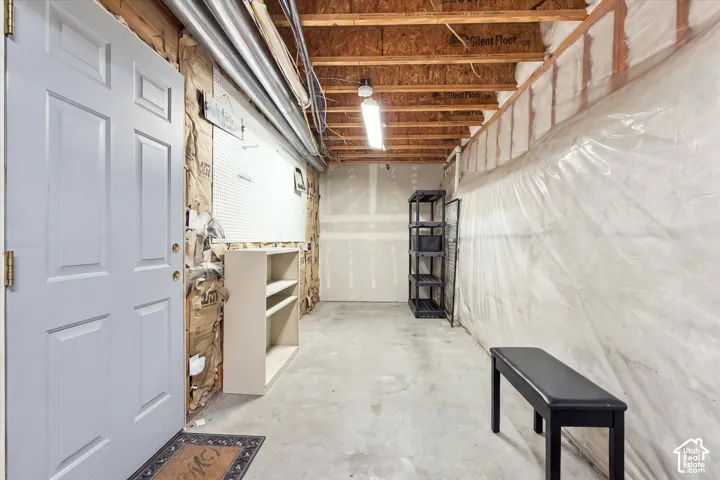 Large Storage Room at the Back of the Garage!