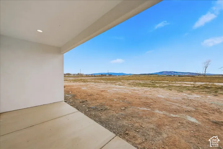 Covered patio with recessed lighting