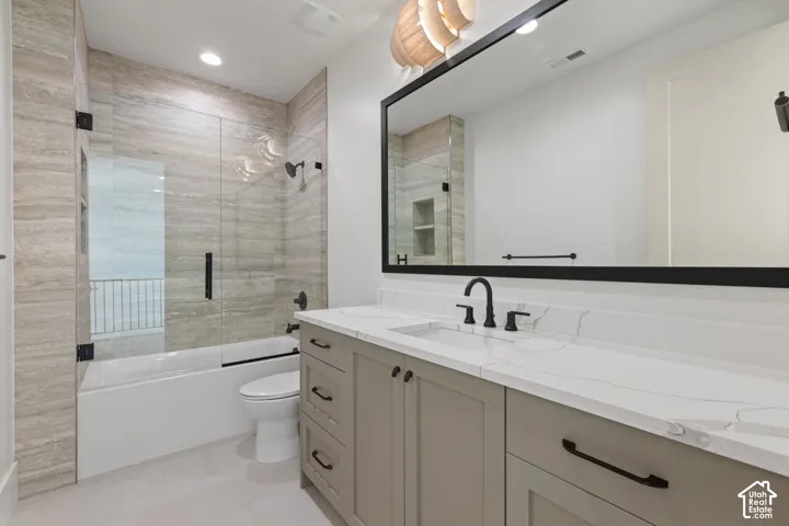 1642 E Center Pointe Dr, Lehi, Utah 84043