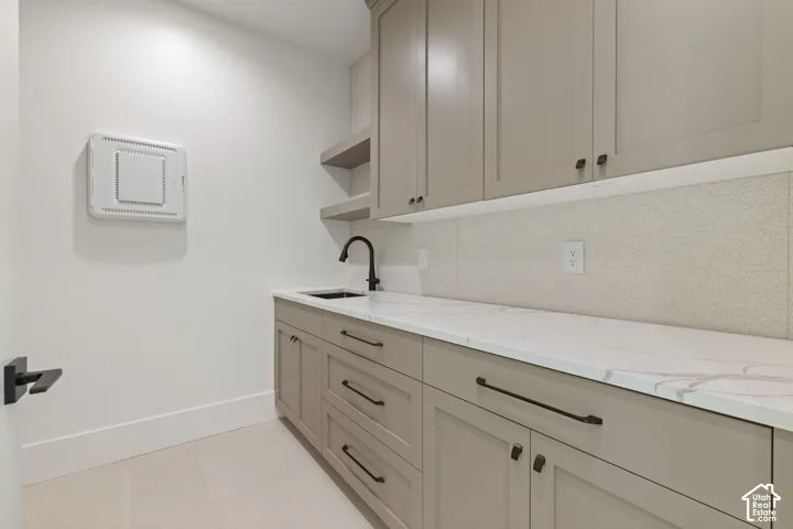 1642 E Center Pointe Dr, Lehi, Utah 84043