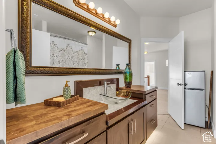 713 Eagle Pass, North Salt Lake, Utah 84054