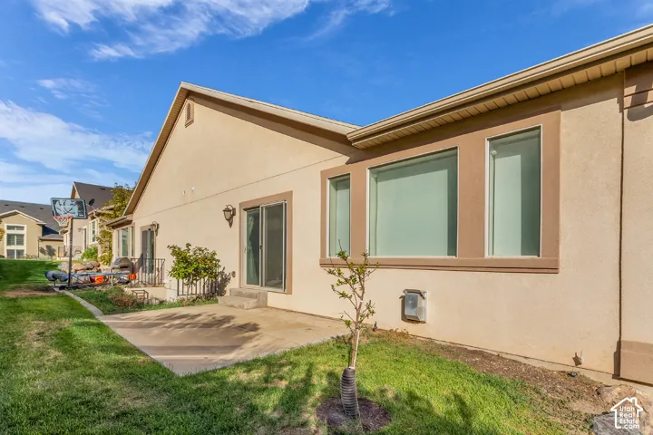 713 Eagle Pass, North Salt Lake, Utah 84054