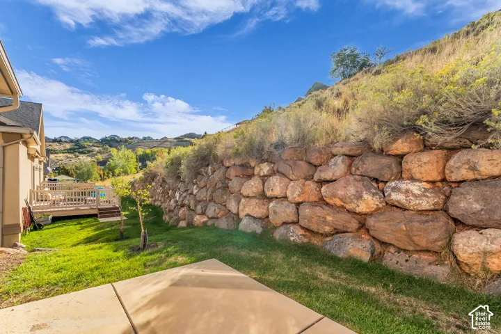 713 Eagle Pass, North Salt Lake, Utah 84054