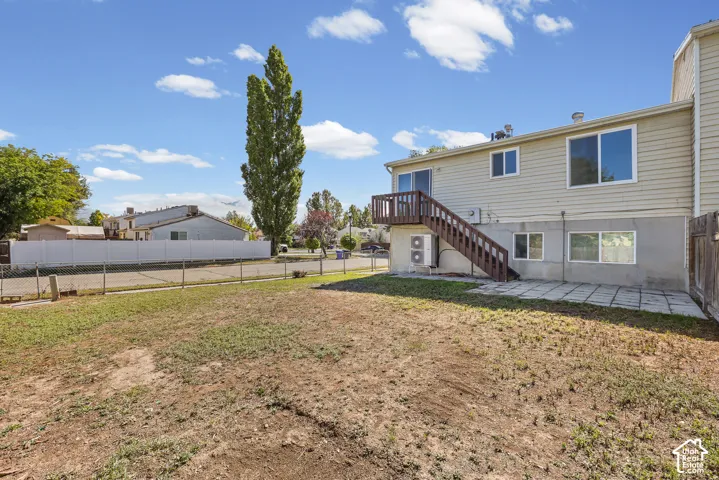 1428 W Twin Oaks Dr, West Jordan, Utah 84088