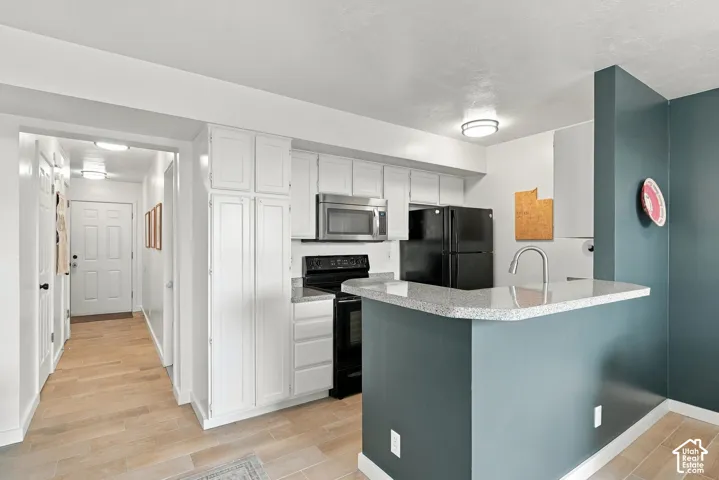 Open concept kitchen/living/dining