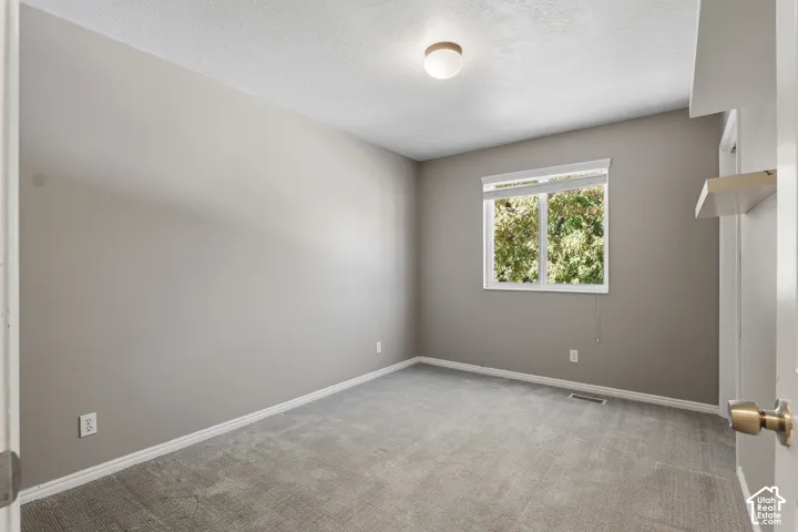 149 E Shadowbrook Ln, Kaysville, Utah 84037