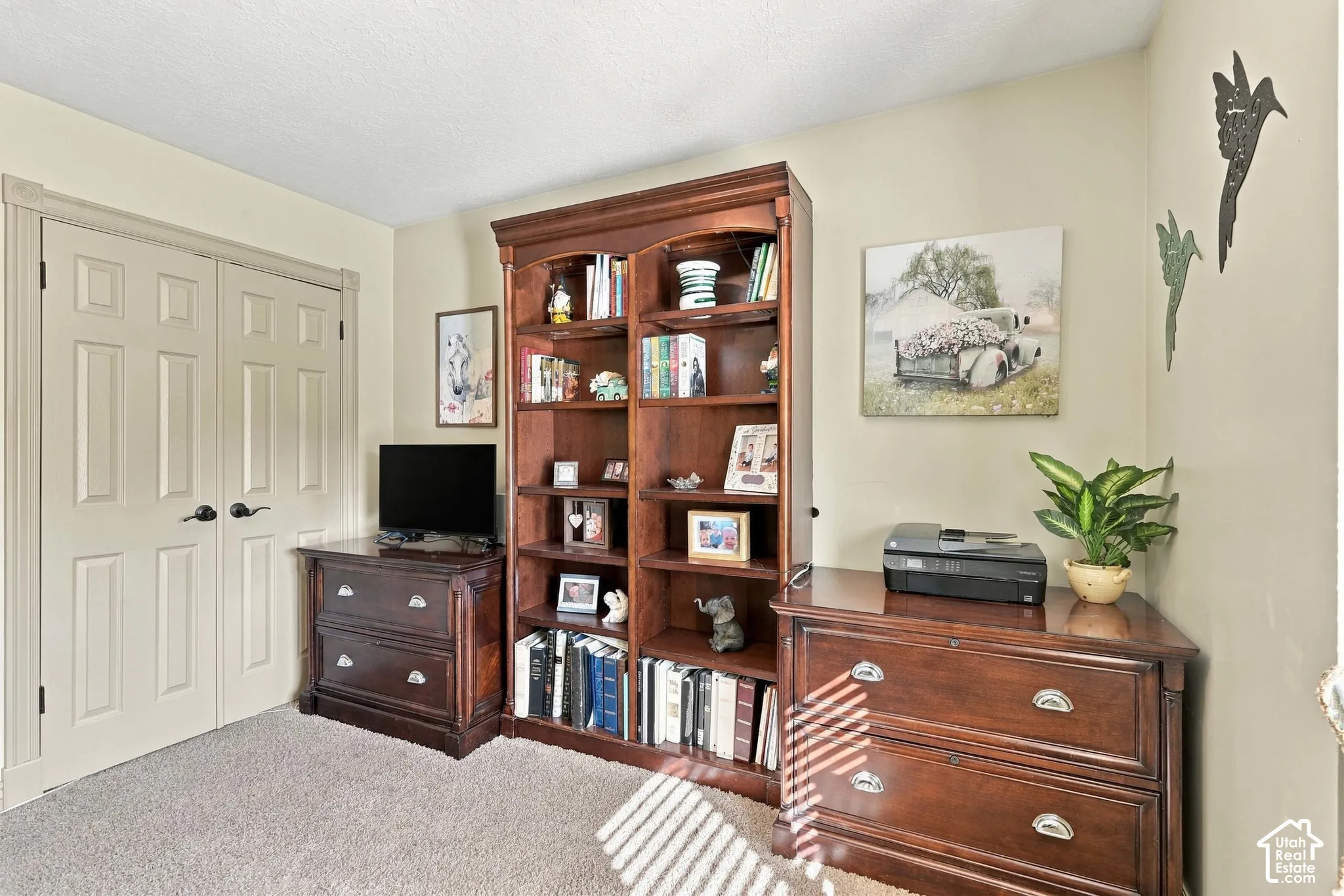 Built-in shelving unit with multiple display shelves