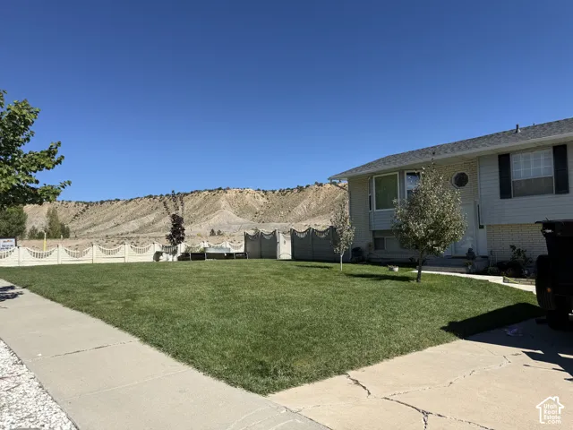 Views of the surrounding foothills.