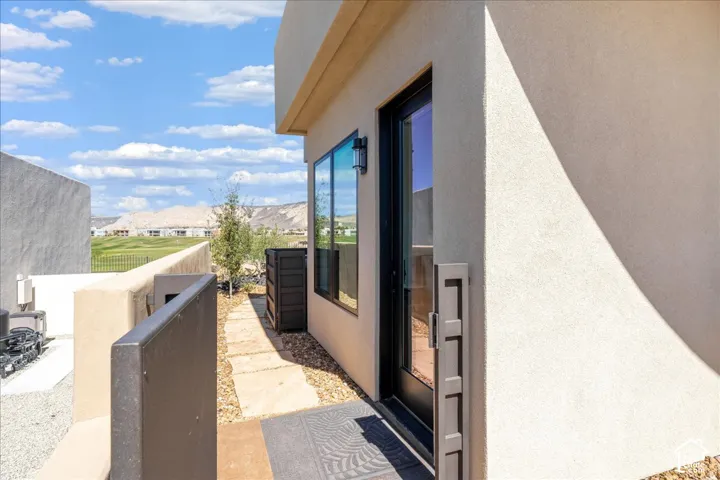 Smooth stucco exterior