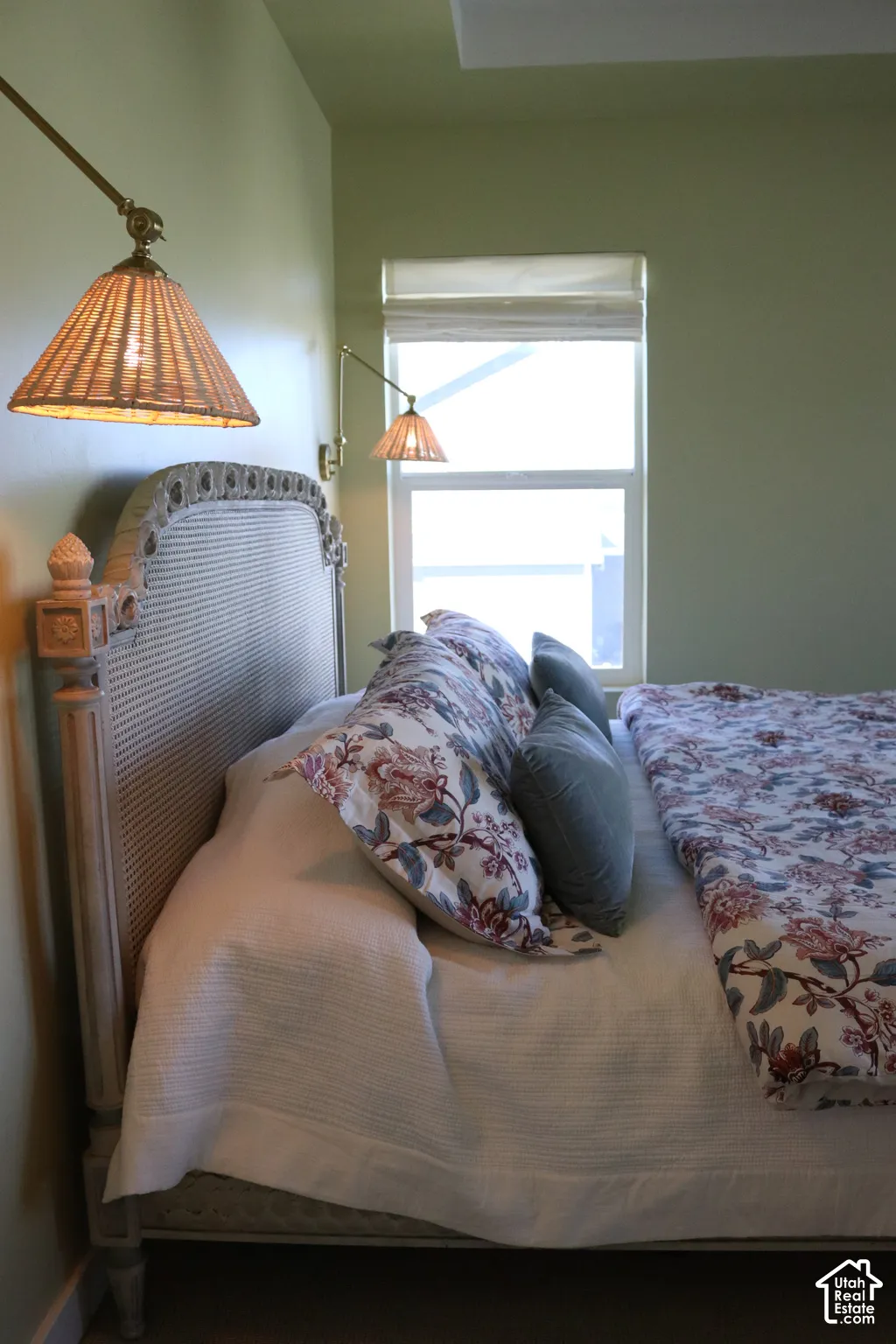 Recessed ceiling element, window with shade, and wall-mounted sconces