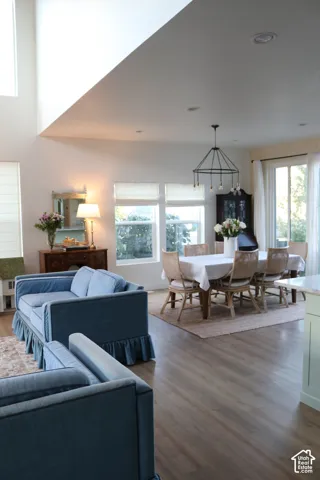 Vaulted ceiling with skylight and recessed lighting