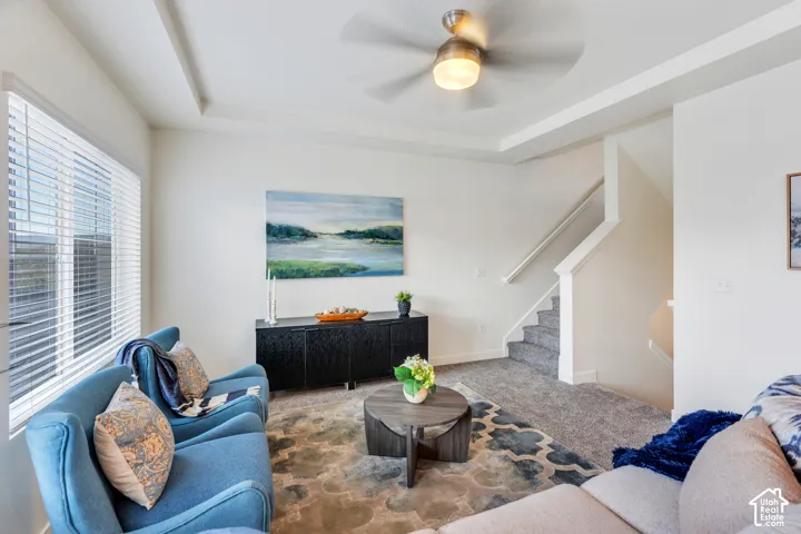 Tray ceiling with recessed lighting and ceiling fan