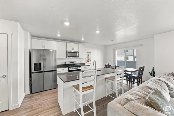 1108 E Dogwatch Dr, Saratoga Springs, Utah 84045