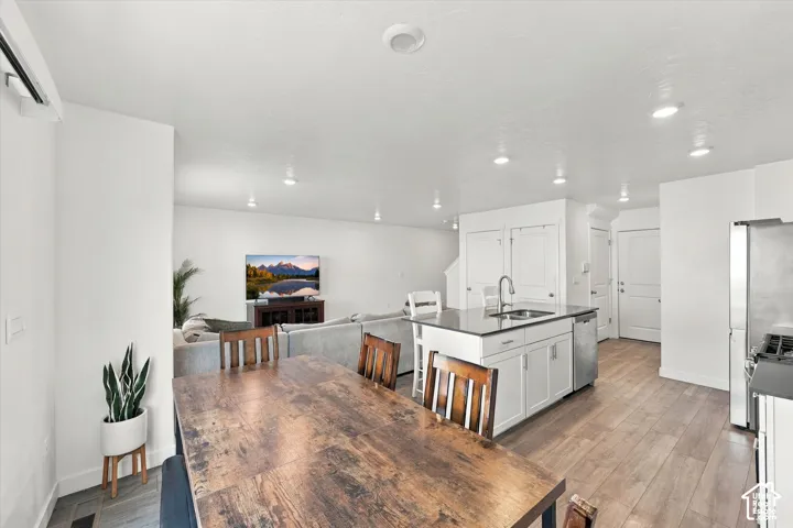 1108 E Dogwatch Dr, Saratoga Springs, Utah 84045