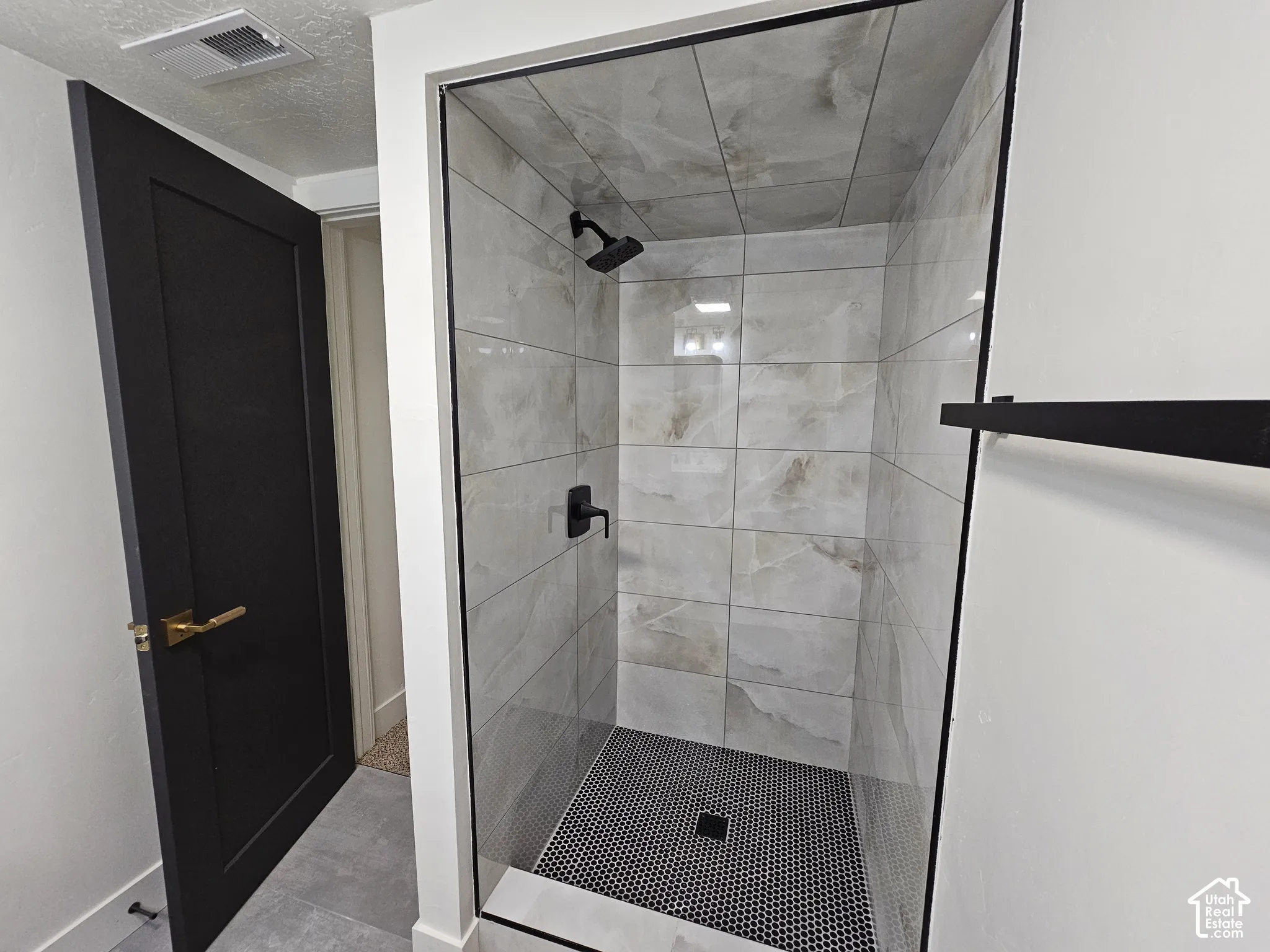 Secondary bathroom shower