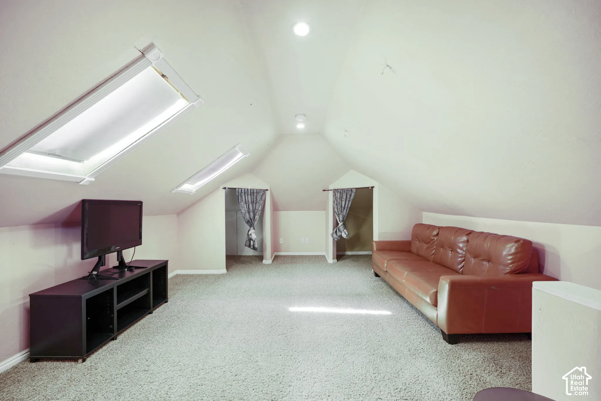 Virtual example of bonus room/ additional bedroom