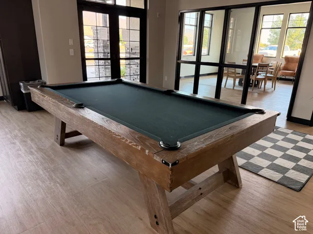 Pool table