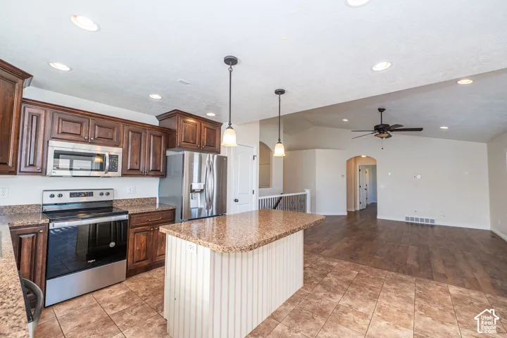 257 W 350 S, Hyde Park, Utah 84318