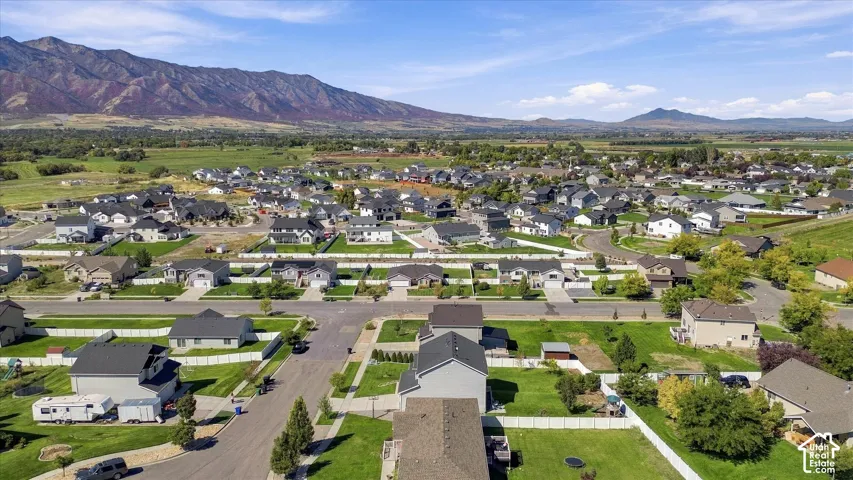 476 W 60 S, Hyrum, Utah 84319