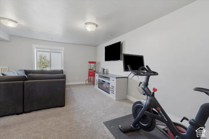 476 W 60 S, Hyrum, Utah 84319
