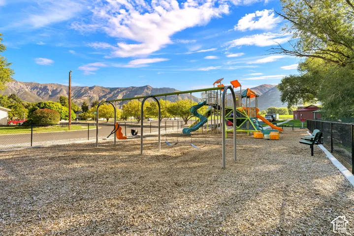 564 E 2025 N, North Ogden, Utah 84414