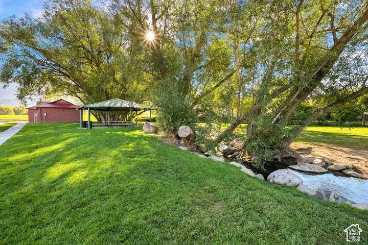 564 E 2025 N, North Ogden, Utah 84414