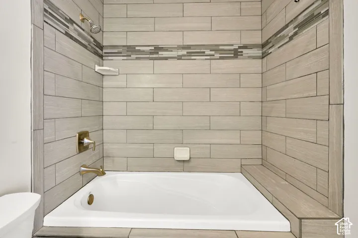 564 E 2025 N, North Ogden, Utah 84414