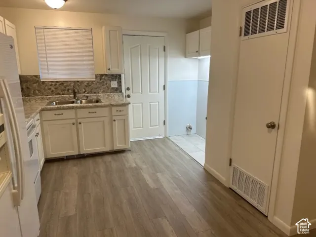 Kitchen / Dining
