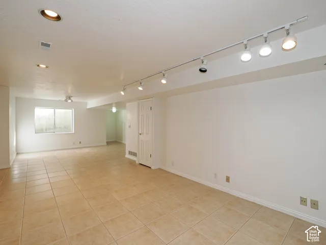 2081 E Rainbow Point Dr, Holladay, Utah 84124