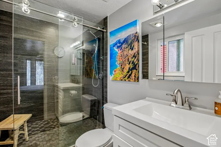 Primary Suite Bathroom