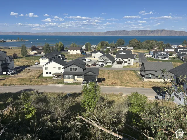 657 N Lochwood Vw, Garden City, Utah 84028