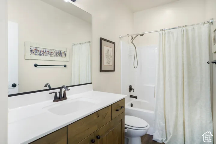 Full second bathroom