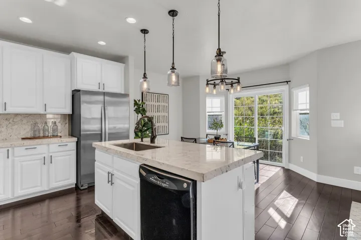 Updated great room with no homes behind = privacy!