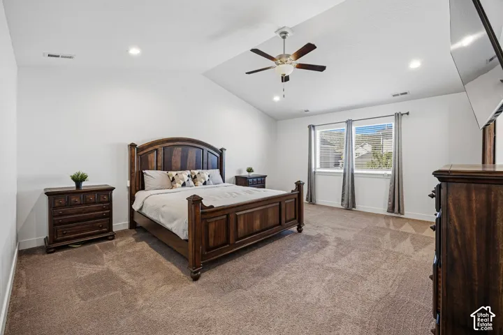 Vaulted ceiling with recessed lighting