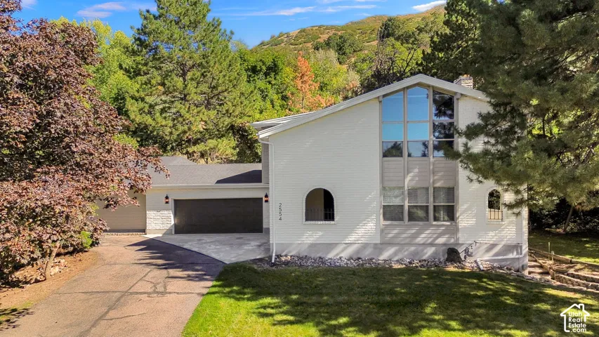 2554 E Woodland Dr, Uintah, Utah 84403