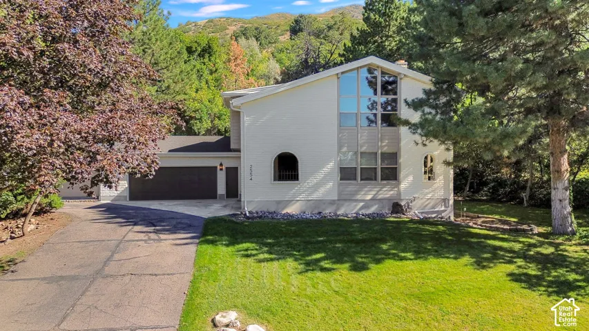 2554 E Woodland Dr, Uintah, Utah 84403