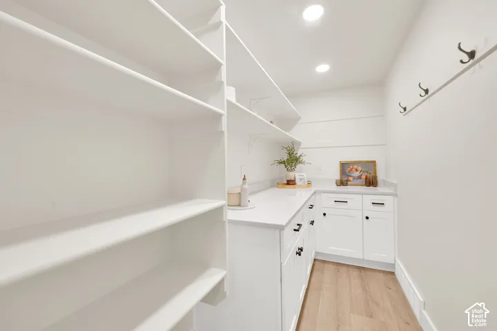 2554 E Woodland Dr, Uintah, Utah 84403