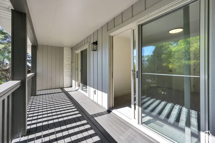 2554 E Woodland Dr, Uintah, Utah 84403