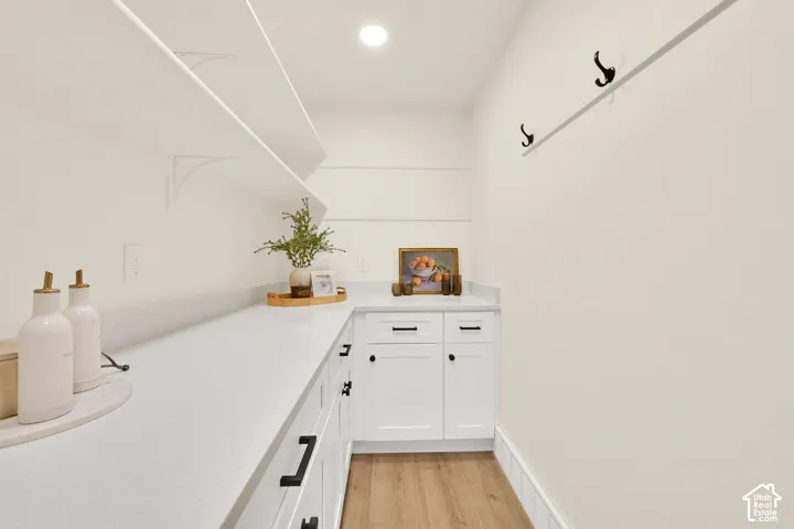 2554 E Woodland Dr, Uintah, Utah 84403