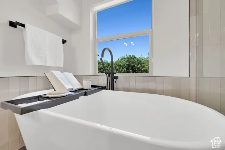 2554 E Woodland Dr, Uintah, Utah 84403